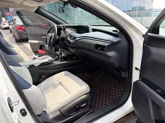 2022 Lexus UX 260h, белый — фото 14