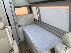 2019 Toyota Coaster 4.0L GRB53L-ZCMEK 20 9GR — фото 11