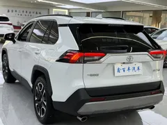 2022 Toyota RAV4 2.0L CVT 2WD Premium, белый — фото 8