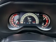 2022 Toyota RAV4 2.0L CVT 2WD Premium, белый — фото 11