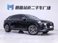 2022 Audi Q8 55 TFSI luxury dynamic model, чёрный — фото 5