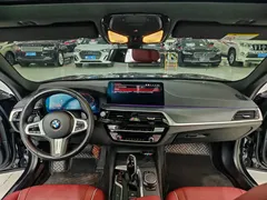 2021 BMW 5 Series 530Li xDrive M, чёрный — фото 6