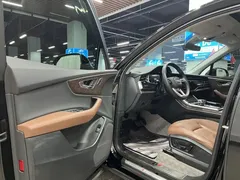 2020 Audi Q7 55 TFSI quattro S line, чёрный — фото 4