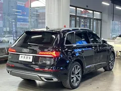 2020 Audi Q7 55 TFSI quattro S line, чёрный — фото 14