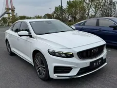 2021 Geely Preface 2.0TD Premium, белый — фото 3