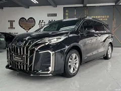 2023 Toyota Sienna 2.5L Hybrid Comfort — фото 1