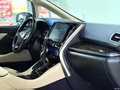 2021 Toyota Alphard Hybrid 2.5L Luxury — фото 29