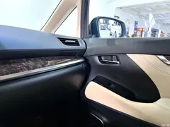 2021 Toyota Alphard Hybrid 2.5L Luxury — фото 31