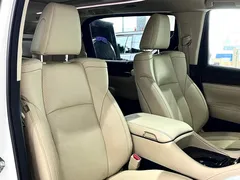 2021 Toyota Alphard Hybrid 2.5L Luxury — фото 32