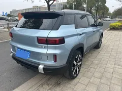 2022 Geely ICON 1.5TD Limited Edition, синий — фото 4
