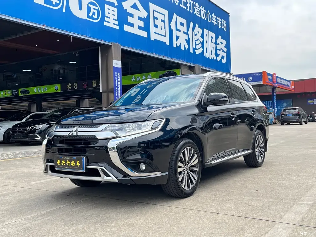 2021 Mitsubishi Outlander modified to 2.0L 2WD, enjoy 5 seats