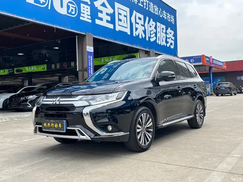 2021 Mitsubishi Outlander modified to 2.0L 2WD, enjoy 5 seats