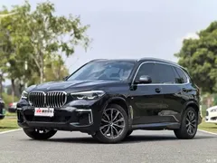 2022 BMW X5 modified xDrive 30Li M sports package, чёрный — фото 1