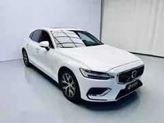 2023 Volvo S60 B4 Luxury, белый — фото 3