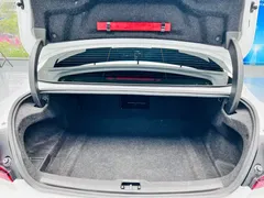 2023 Volvo S60 B4 Luxury, белый — фото 19