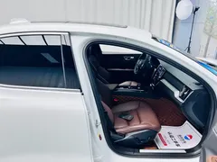 2023 Volvo S60 B4 Luxury, белый — фото 21