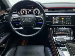 2023 Audi A8 A8L 50 TFSI quattro exclusive model — фото 7