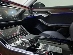 2023 Audi A8 A8L 50 TFSI quattro exclusive model — фото 10