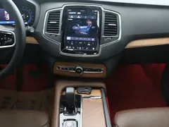 2023 Volvo XC90 B5 Luxury 5-seat, чёрный — фото 10