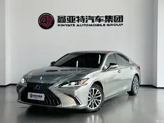 2022 Lexus ES 300h Excellence — фото 1
