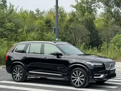2021 Volvo XC90 B5 Luxury 7-seat, чёрный — фото 3