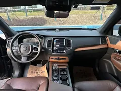 2021 Volvo XC90 B5 Luxury 7-seat, чёрный — фото 5