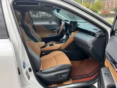 2022 Toyota Venza 2.0L CVT 2WD Premium, белый — фото 6