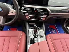 2022 BMW 5 Series Modified 525Li M Sports Package, чёрный — фото 13