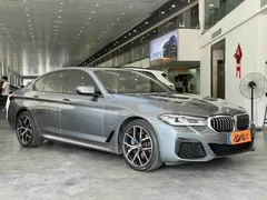 2022 BMW 5 Series 530i M Sport Package — фото 3