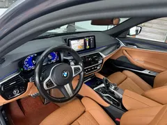 2022 BMW 5 Series 530i M Sport Package — фото 5