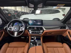 2022 BMW 5 Series 530i M Sport Package — фото 7