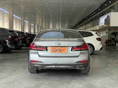2022 BMW 5 Series 530i M Sport Package — фото 15