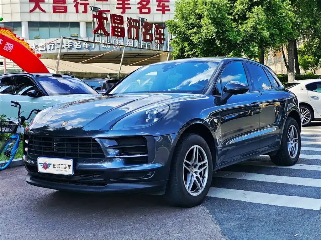 2021 Porsche Macan 2.0T