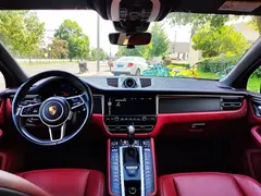 2021 Porsche Macan 2.0T — фото 12