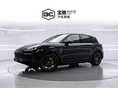 2023 Porsche Cayenne E-Hybrid 2.0T PHEV, чёрный — фото 1