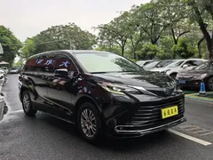 2021 Toyota Sienna 2.5L Hybrid Comfort, чёрный — фото 5