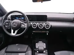 2022 Mercedes-Benz A-Class A 180 L sports sedan, белый — фото 18