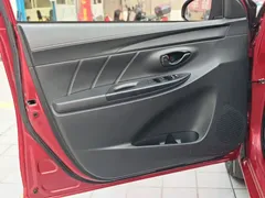 2021 Toyota Yaris L Zhixiang L 1.5L CVT Advanced — фото 13