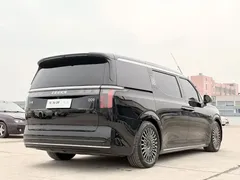 2024 Zeekr 009 6-Seat Executive 4WD 108kWh, чёрный — фото 4