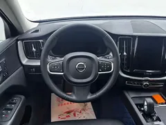 2022 Volvo XC60 4WD Zhiyi Luxury, белый — фото 13