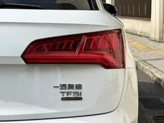 2020 Audi Q5L 40 TFSI, белый — фото 9