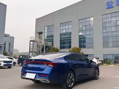 2020 Kia K5 270T CVVD Luxury Technology, синий — фото 11