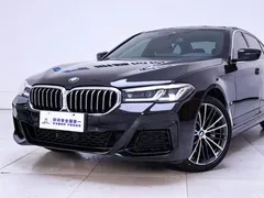 2021 BMW 5 Series 530Li Leading M Sport Package, чёрный — фото 1