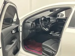 2023 Kia Cerato 1.5L CVT Luxury, белый — фото 7