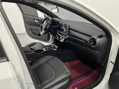 2023 Kia Cerato 1.5L CVT Luxury, белый — фото 18