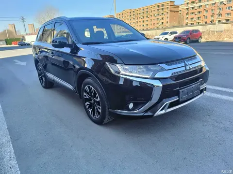 2021 Mitsubishi Outlander modified to 2.0L 2WD, enjoy 5 seats