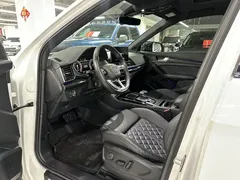 2021 Audi Q5L Sportback 45 TFSI, белый — фото 8