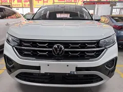 2023 Volkswagen Tayron 300TSI 2WD Plus, белый — фото 2