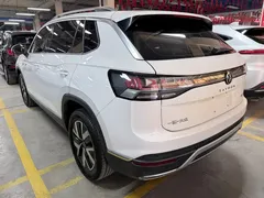 2023 Volkswagen Tayron 300TSI 2WD Plus, белый — фото 17