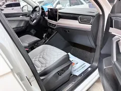2023 Volkswagen Tayron 300TSI 2WD Plus, белый — фото 20